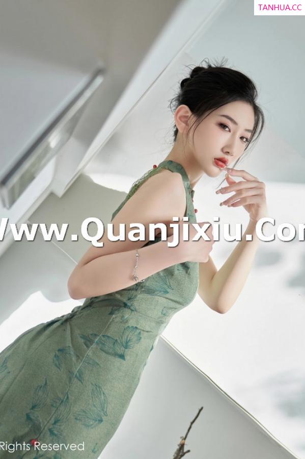   [XiuRen]高清写真图 2023.08.03 No.7181 沈青黛 旗袍美腿第25张图片